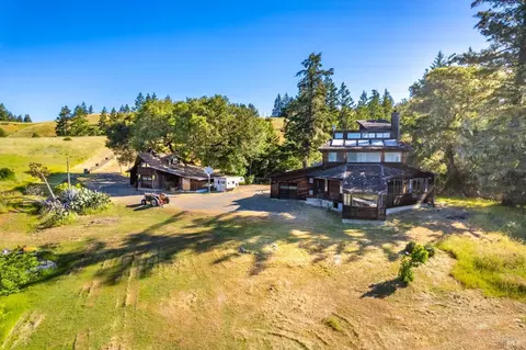 Exterior - 6200 Lazy Springs Rd, Philo, CA 95466 photo 6 of 14