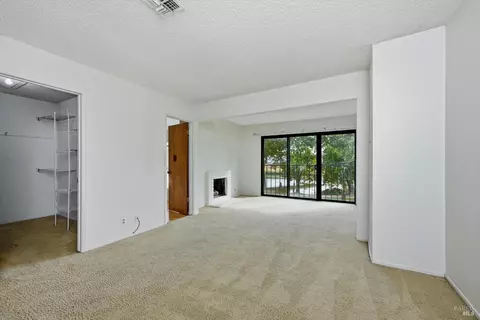 Living - 910 Marina Dr, Napa, CA 94559 photo 9 of 9