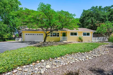760 Belglen Way, Sebastopol, CA 95472