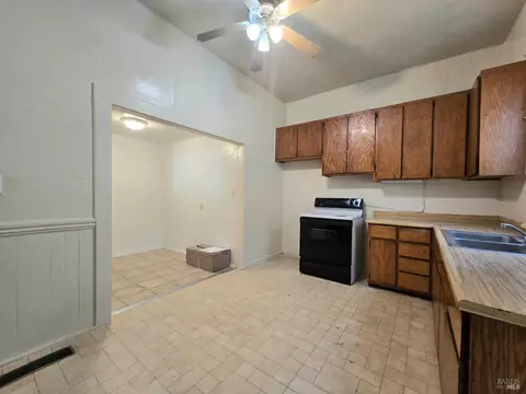 Kitchen - 487 E Valley St, Willits, CA 95490 photo 1 of 2