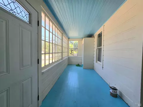 Exterior - 487 E Valley St, Willits, CA 95490 photo 8 of 11