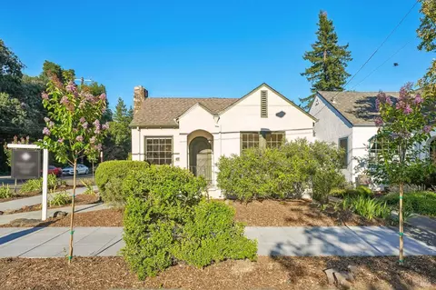 536 Orchard St, Santa Rosa, CA 95404