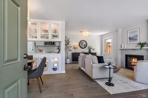 366 Piper St, Healdsburg, CA 95448