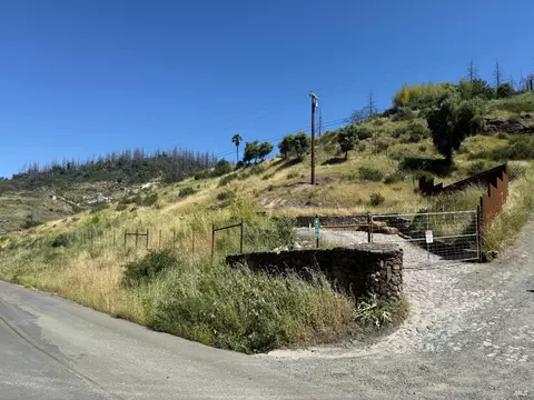 8300-8250 St Helena Rd, Santa Rosa, CA 95404