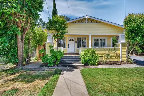 309 N Jefferson St, Cloverdale, CA 95425
