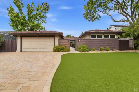 240 Marin Oaks Dr, Novato, CA 94949