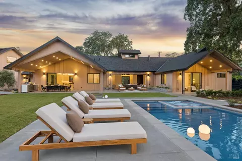 540 Denmark St, Sonoma, CA 95476