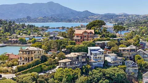 82 Alcatraz Ave, Belvedere Tiburon, CA 94920