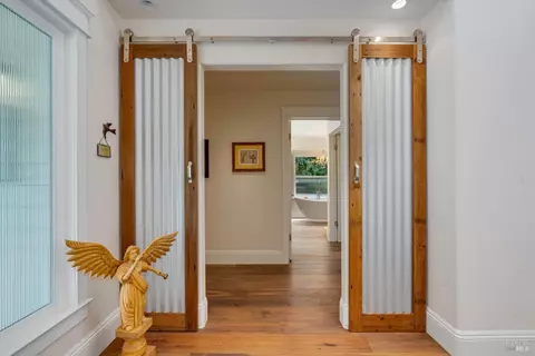 Entry Way - 585 Denmark St, Sonoma, CA 95476 photo 3 of 4