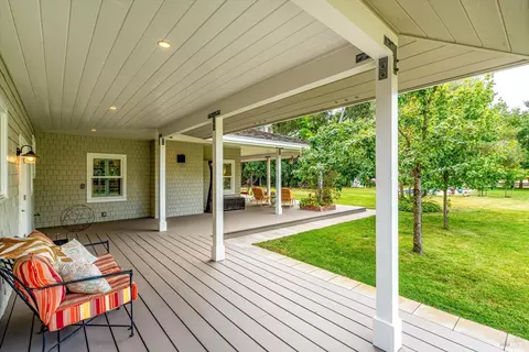 Exterior - 585 Denmark St, Sonoma, CA 95476 photo 8 of 22