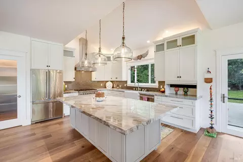 Kitchen - 585 Denmark St, Sonoma, CA 95476 photo 3 of 7