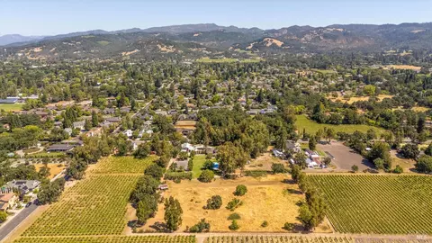 View/Area - 585 Denmark St, Sonoma, CA 95476 photo 2 of 4