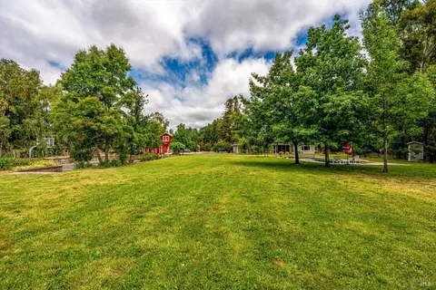 Exterior - 585 Denmark St, Sonoma, CA 95476 photo 13 of 22
