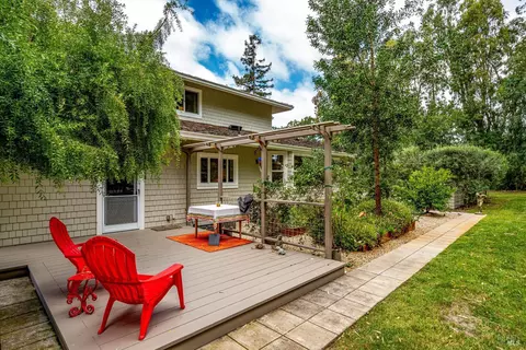 Exterior - 585 Denmark St, Sonoma, CA 95476 photo 7 of 22