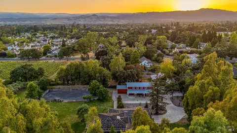 View/Area - 585 Denmark St, Sonoma, CA 95476 photo 4 of 4
