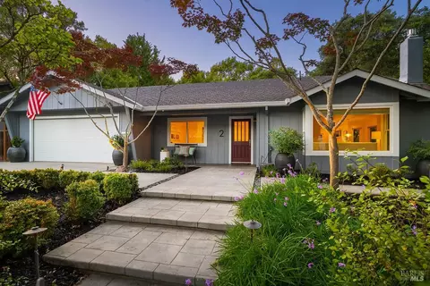 2 Brooke Dr, Novato, CA 94947