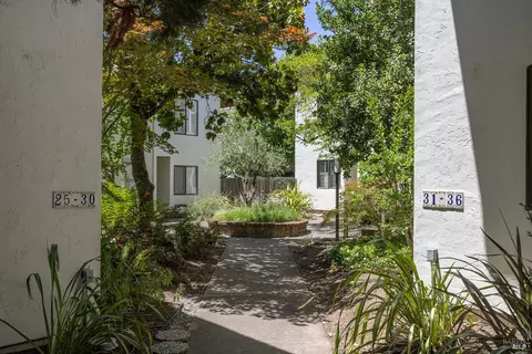 225 2nd St E #27, Sonoma, CA 95476