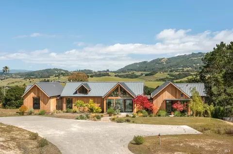 4588 Grange Rd, Santa Rosa, CA 95404
