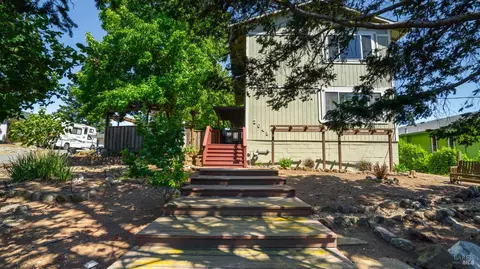 2048 E 3rd St, Benicia, CA 94510