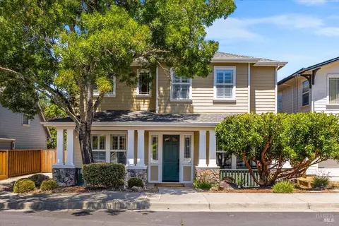 367 Arabian Way, Healdsburg, CA 95448