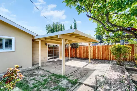 Exterior - 278 Jasmine St, Fairfield, CA 94533 photo 4 of 7