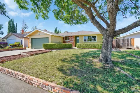 Exterior - 278 Jasmine St, Fairfield, CA 94533 photo 3 of 7