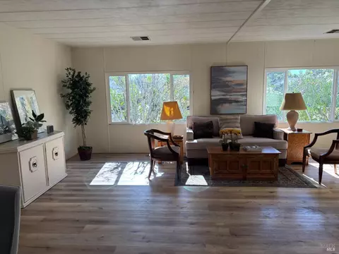 1002 El Granada Cir, Novato, CA 94949