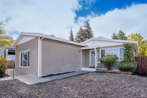 Exterior - 327 Pecan St, Vallejo, CA 94589 photo 17 of 17