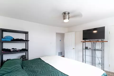 Bedroom - 327 Pecan St, Vallejo, CA 94589 photo 1 of 4