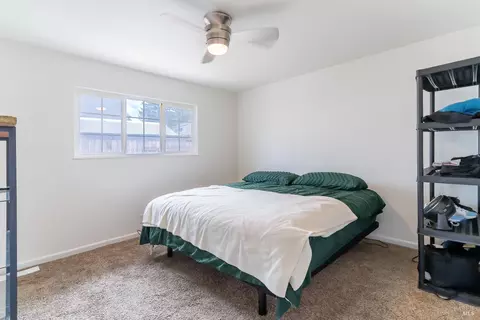 Bedroom - 327 Pecan St, Vallejo, CA 94589 photo 2 of 4