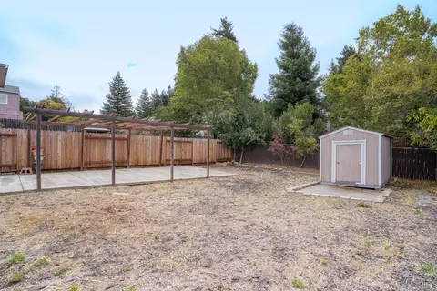 Exterior - 327 Pecan St, Vallejo, CA 94589 photo 4 of 17