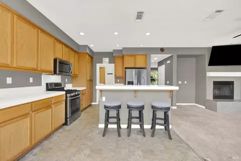 Kitchen - 1261 Valley Glen Dr, Dixon, CA 95620 photo 1 of 3