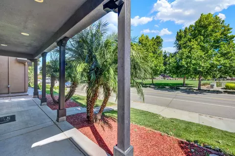 Exterior - 1261 Valley Glen Dr, Dixon, CA 95620 photo 4 of 12