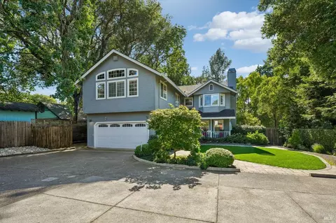 1711 North St, Santa Rosa, CA 95404