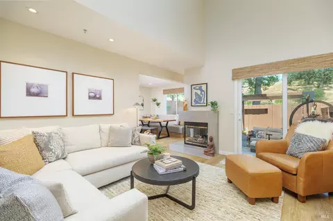 9 Cricklewood Dr, Novato, CA 94947