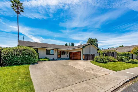 3267 Kensington Cir, Napa, CA 94558