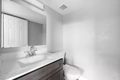 Bath - 1106 Peppertree Ct, Fairfield, CA 94533 photo 1 of 4
