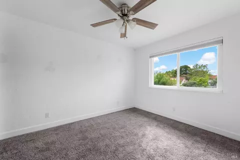 Bedroom - 1106 Peppertree Ct, Fairfield, CA 94533 photo 4 of 7