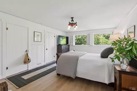 Bedroom - 500 Summit Ave, Mill Valley, CA 94941 photo 4 of 5