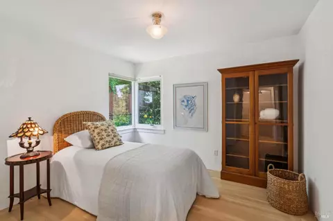 Bedroom - 500 Summit Ave, Mill Valley, CA 94941 photo 2 of 5