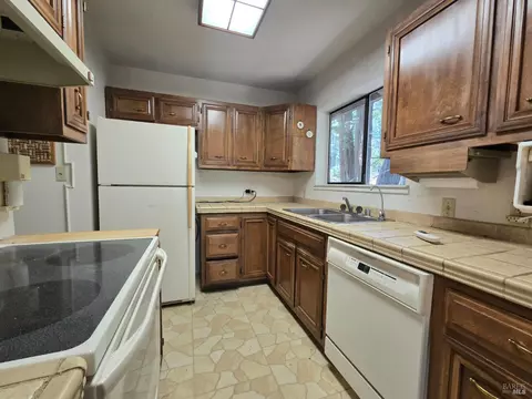 Kitchen - 24861 Ridge Rd, Willits, CA 95490 photo 1 of 3
