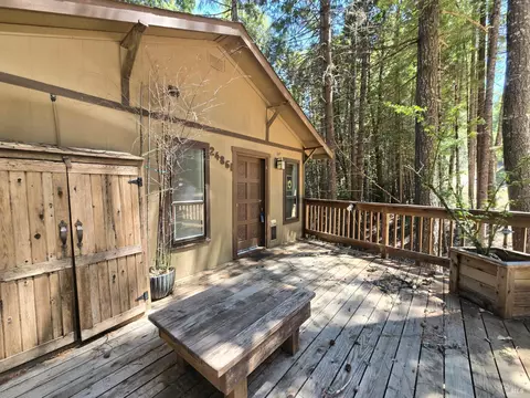 24861 Ridge Rd, Willits, CA 95490