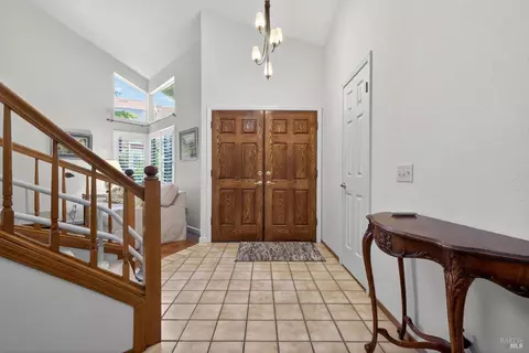 Entry Way - 405 La Quinta Ct, Windsor, CA 95492 photo 3 of 3