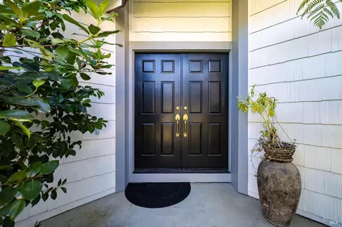Entry Way - 405 La Quinta Ct, Windsor, CA 95492 photo 1 of 3