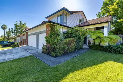 Other - 405 La Quinta Ct, Windsor, CA 95492 photo 3 of 15