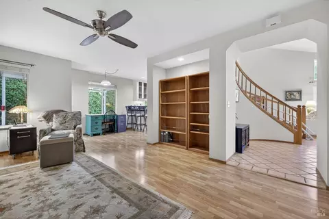 Living - 405 La Quinta Ct, Windsor, CA 95492 photo 1 of 1