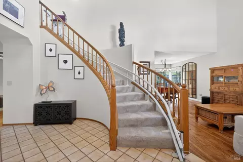 Entry Way - 405 La Quinta Ct, Windsor, CA 95492 photo 2 of 3
