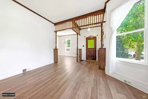 Living - 428 432-434 Ohio St, Vallejo, CA 94590 photo 4 of 11
