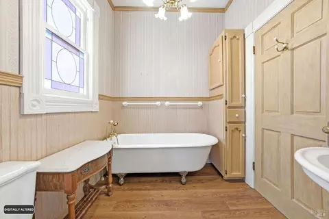 Bath - 428 432-434 Ohio St, Vallejo, CA 94590 photo 2 of 7