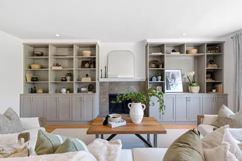 404 Vendola Dr, San Rafael, CA 94903